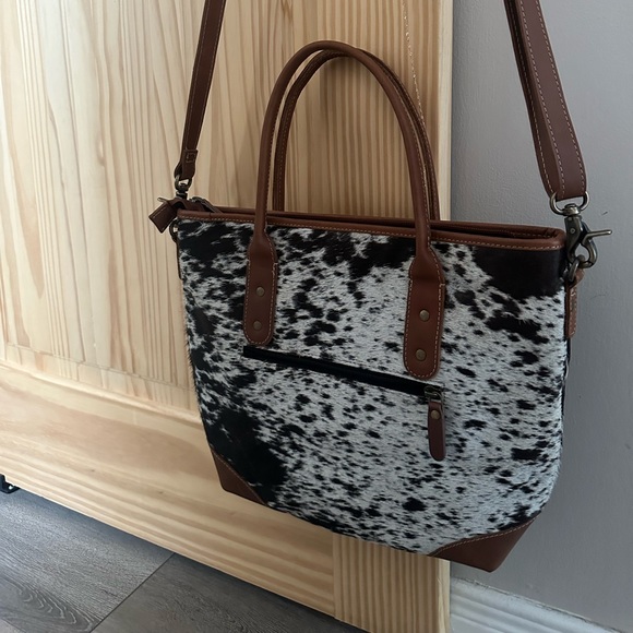 Cowhide Purse - Picture 2 of 3